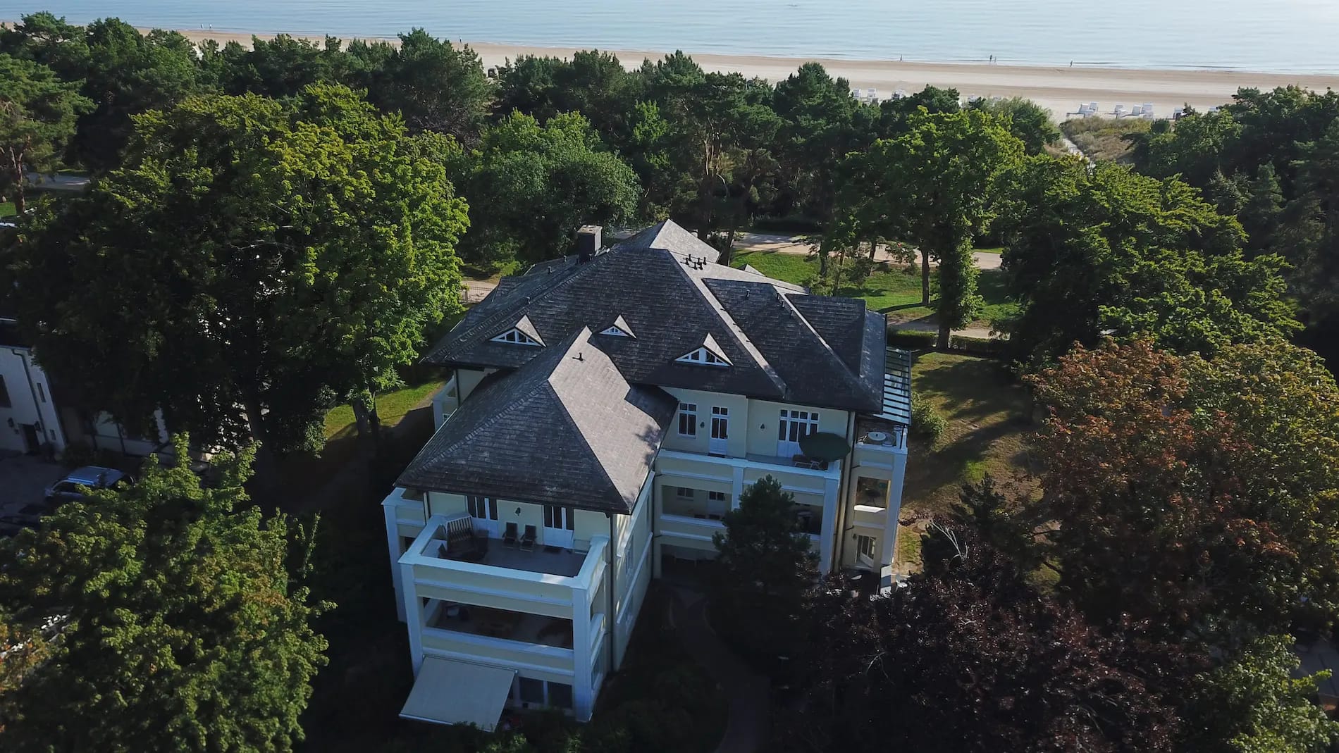 Villa Caprivi Heringsdorf: Ferienwohnungen in erster Reihe